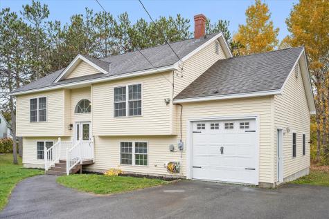 21 Yankee Avenue Bangor ME 04401