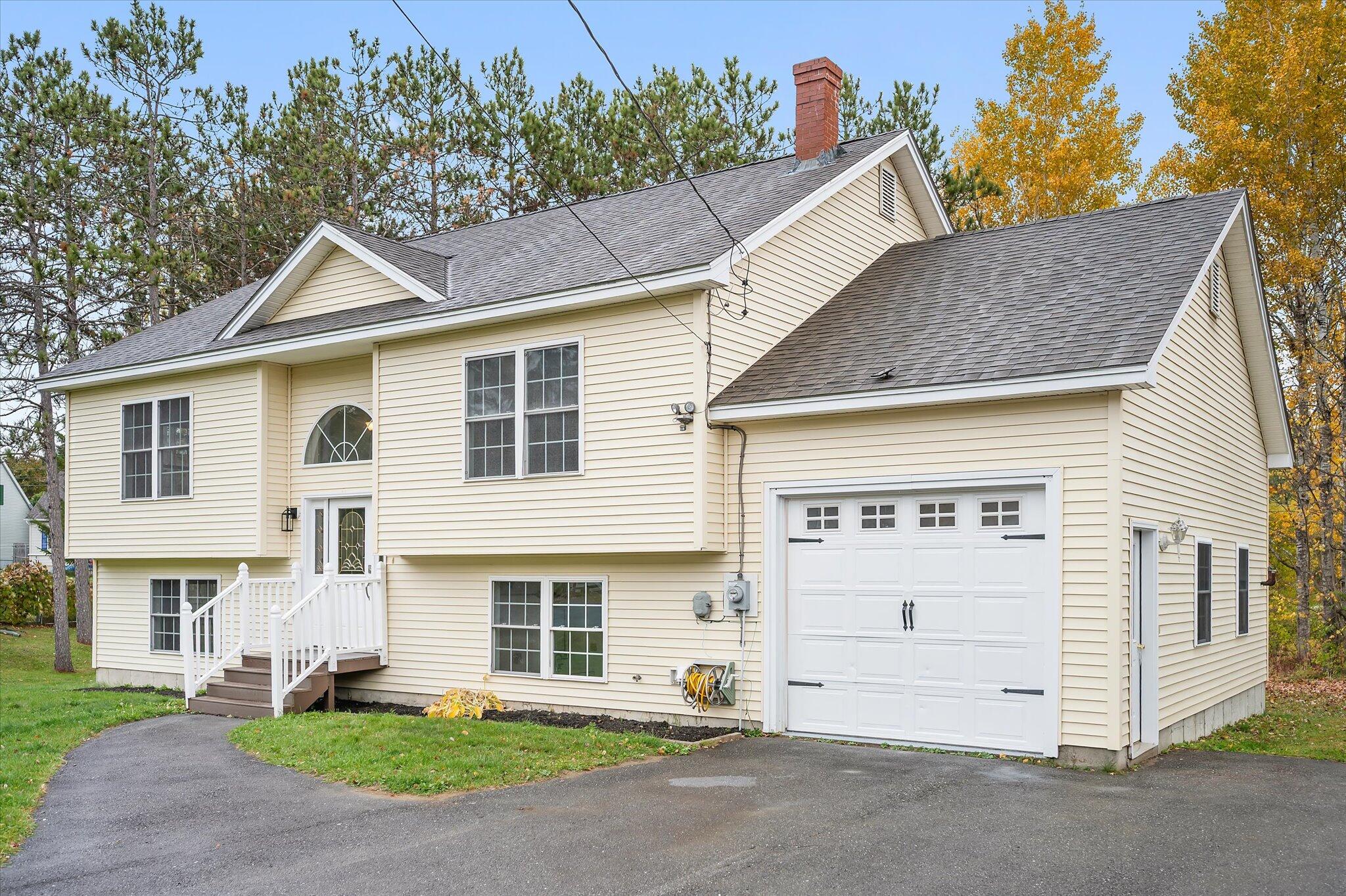 21 Yankee Avenue Bangor ME 04401