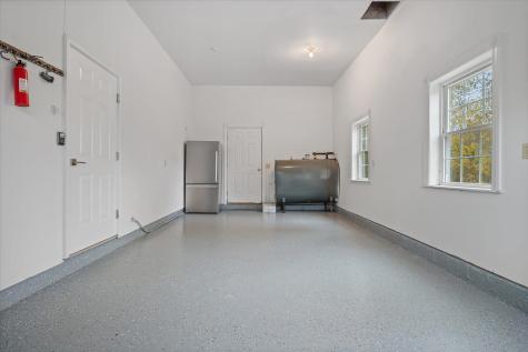 21 Yankee Avenue Bangor ME 04401