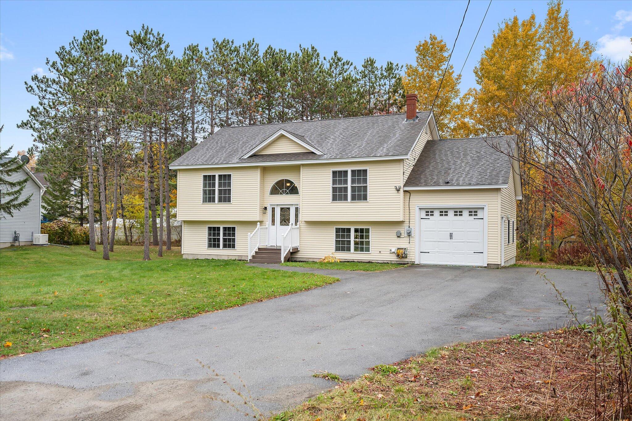 21 Yankee Avenue Bangor ME 04401