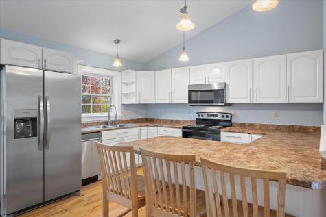 21 Yankee Avenue Bangor ME 04401