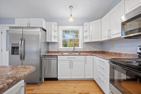 21 Yankee Avenue Bangor ME 04401