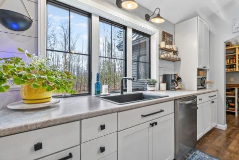10 Dandelion Rock Lane Belgrade ME 04917