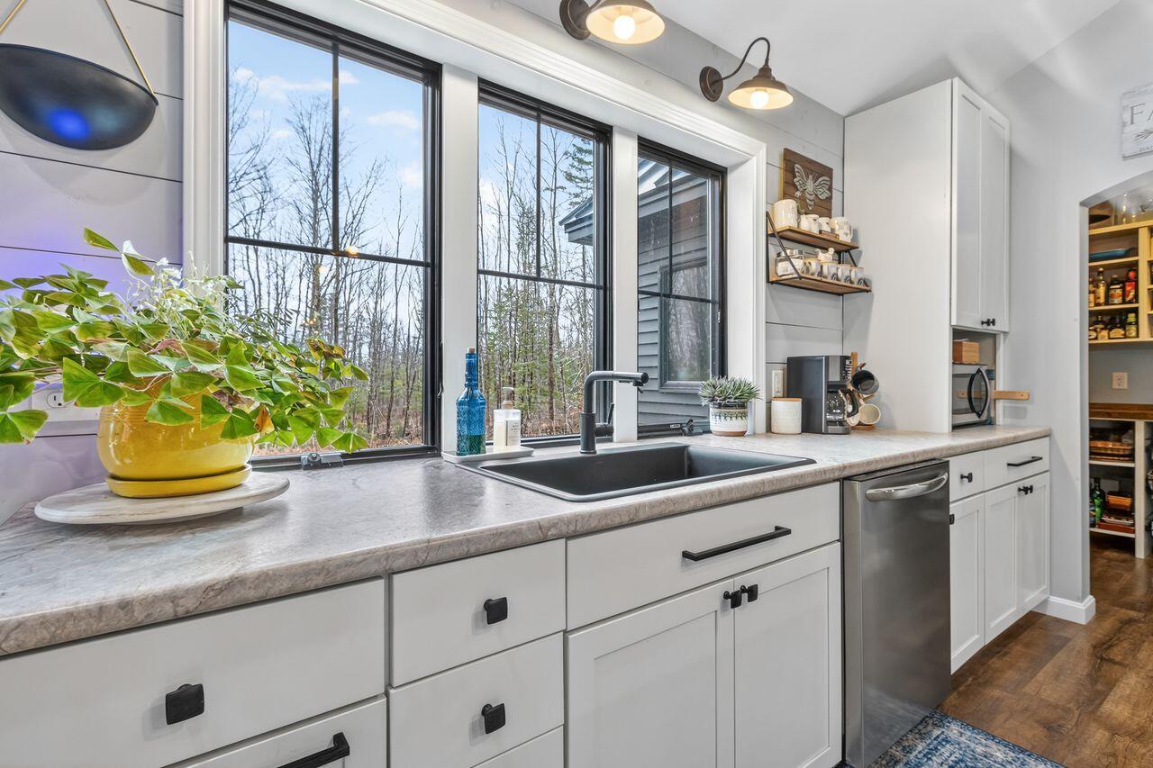 10 Dandelion Rock Lane Belgrade ME 04917