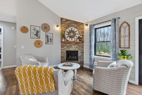 10 Dandelion Rock Lane Belgrade ME 04917