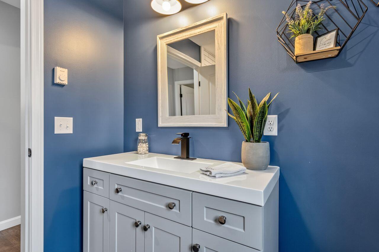10 Dandelion Rock Lane Belgrade ME 04917