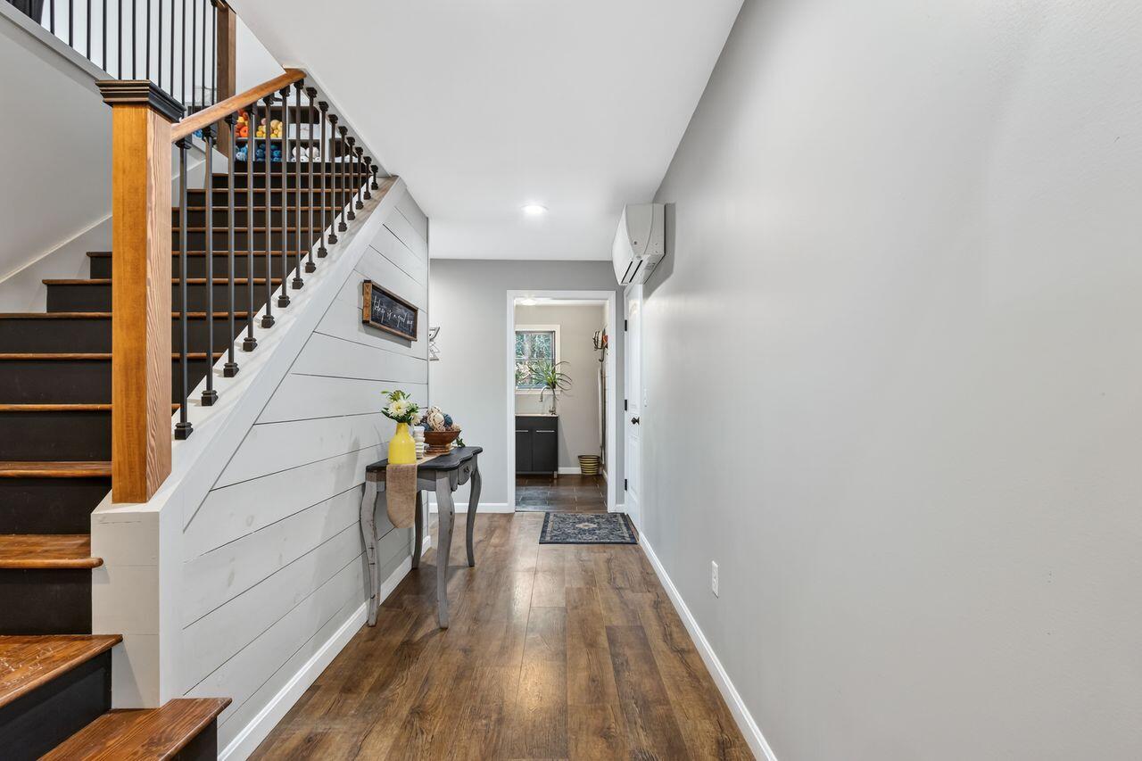 10 Dandelion Rock Lane Belgrade ME 04917