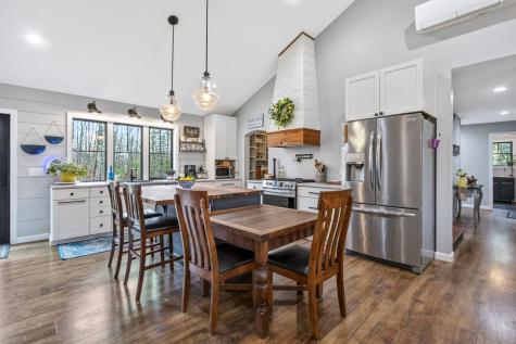 10 Dandelion Rock Lane Belgrade ME 04917