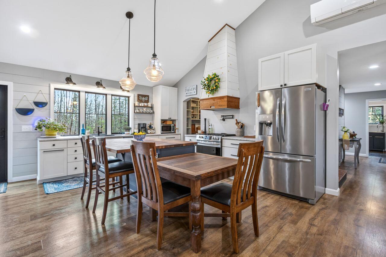 10 Dandelion Rock Lane Belgrade ME 04917