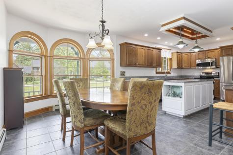 4 Rays Circle Scarborough ME 04074