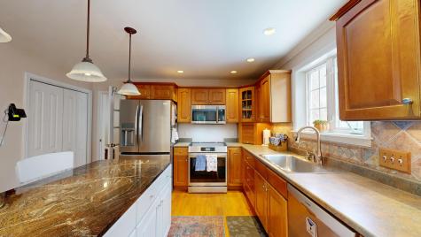 26 Hemlock Lane New Gloucester ME 04260