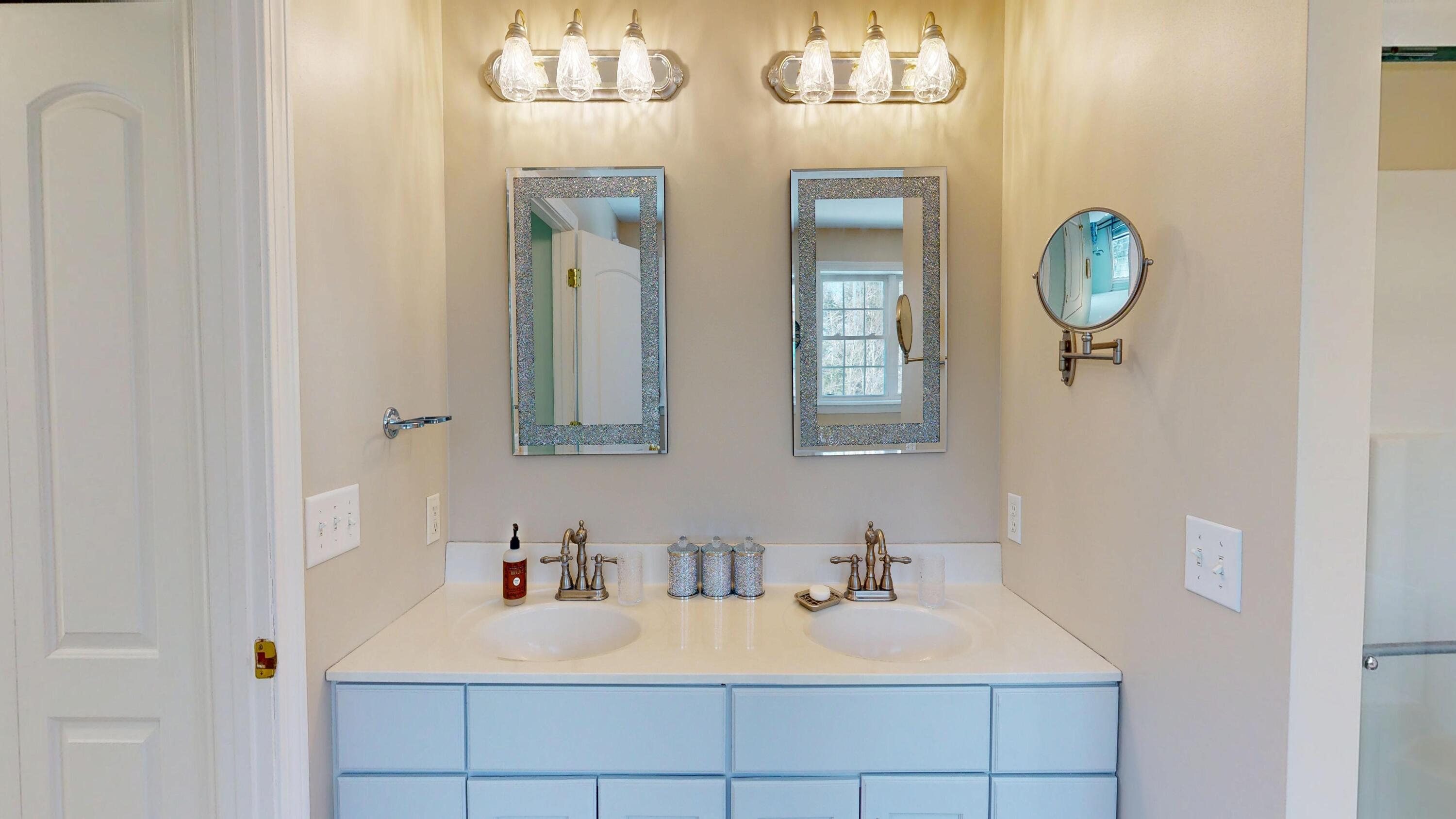 26 Hemlock Lane New Gloucester ME 04260