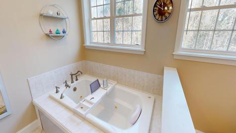 26 Hemlock Lane New Gloucester ME 04260