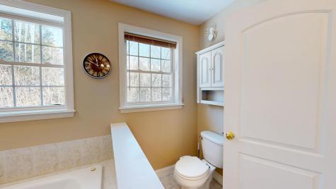 26 Hemlock Lane New Gloucester ME 04260