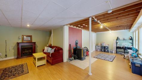 26 Hemlock Lane New Gloucester ME 04260