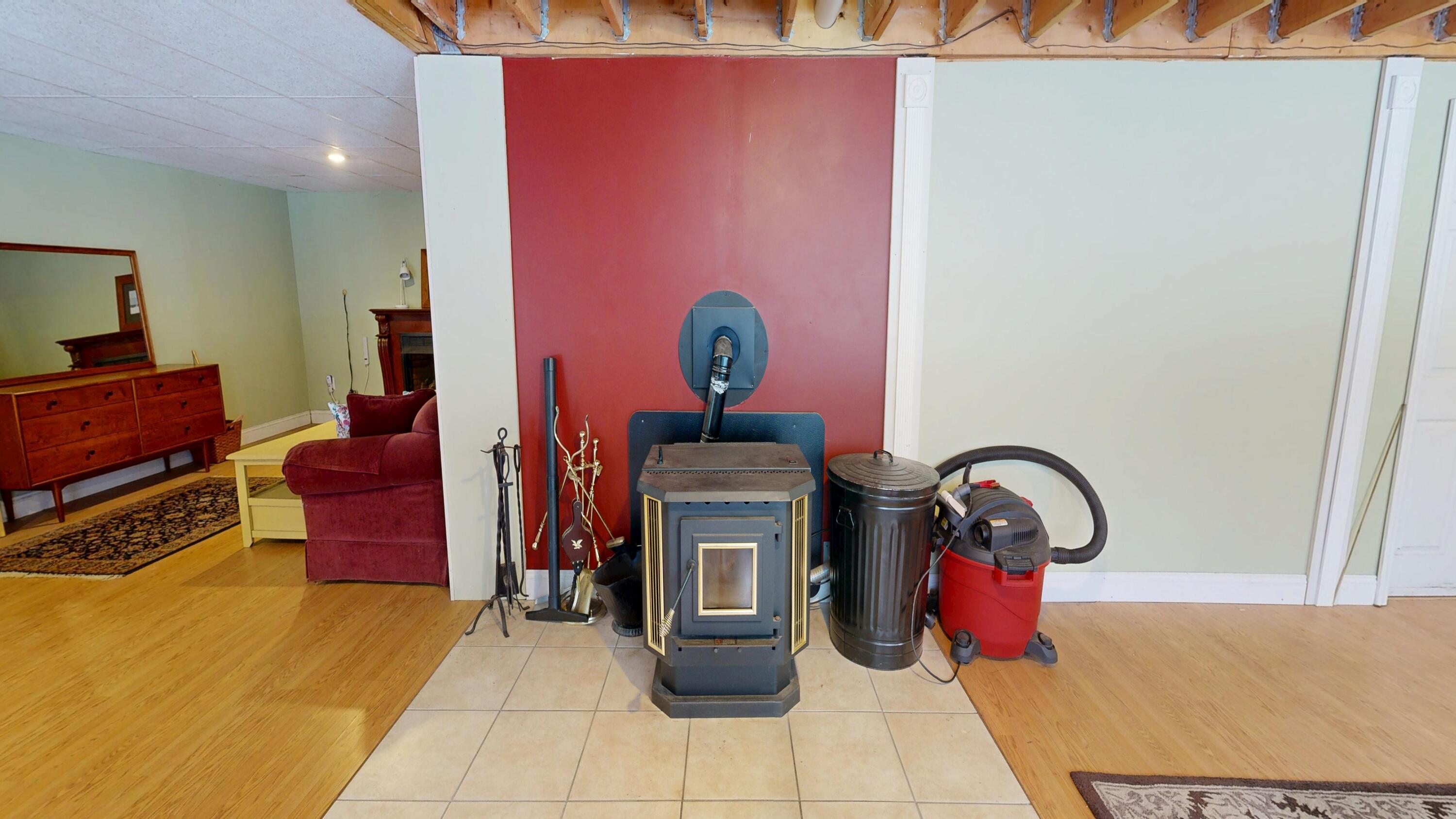 26 Hemlock Lane New Gloucester ME 04260