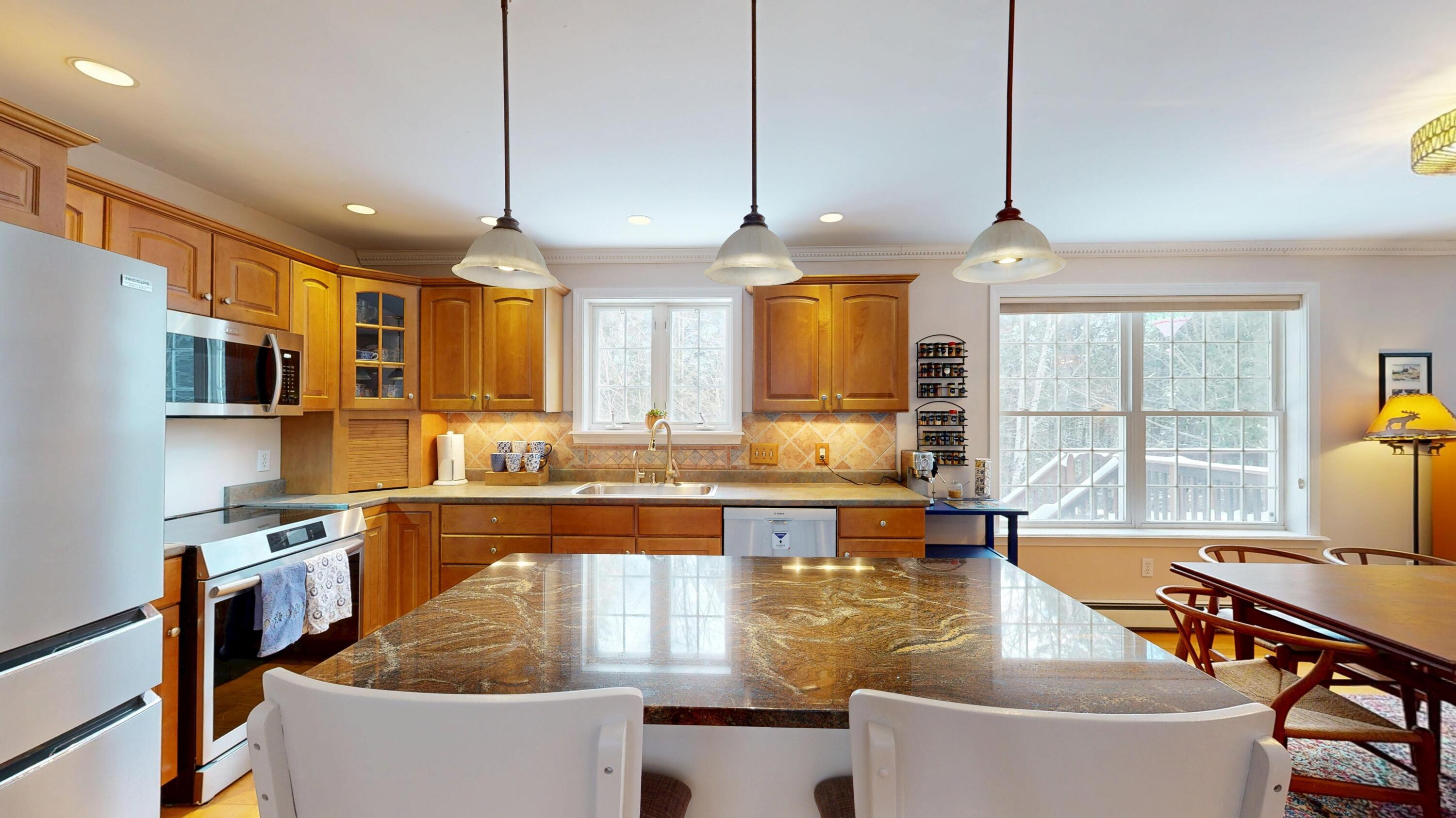 26 Hemlock Lane New Gloucester ME 04260