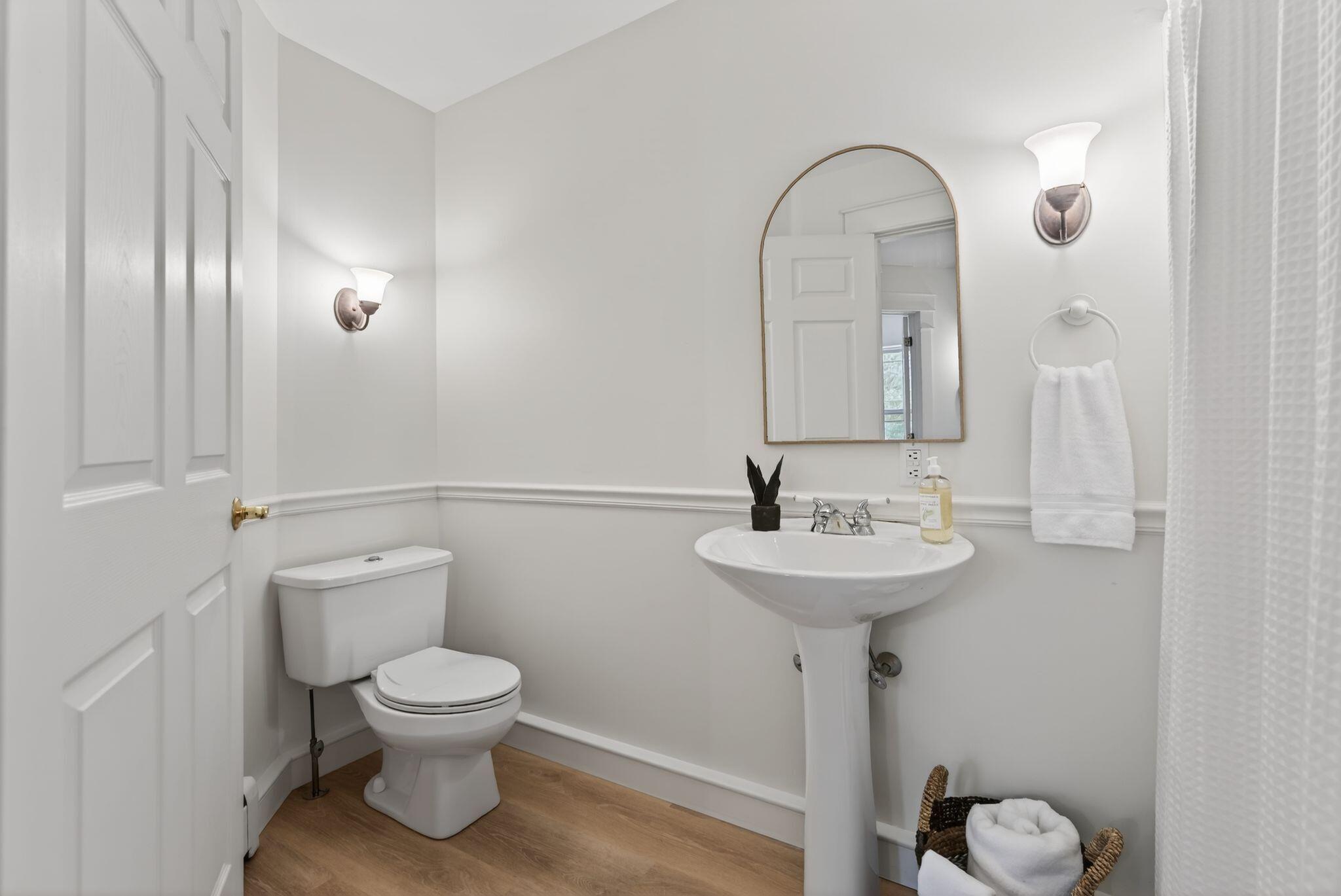 9 Hoffman's Way Georgetown ME 04548