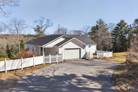 9 Hoffman's Way Georgetown ME 04548