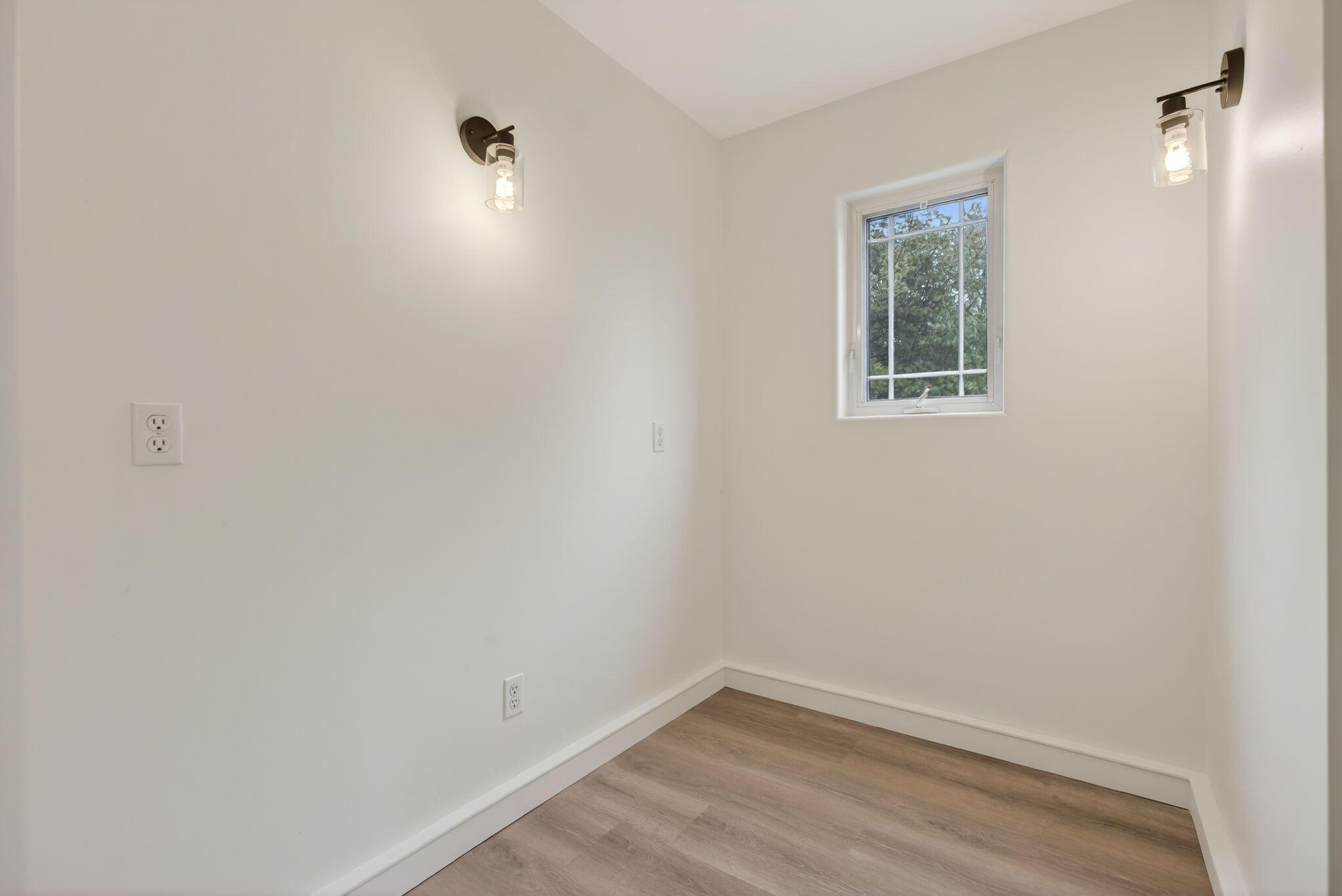 9 Hoffman's Way Georgetown ME 04548