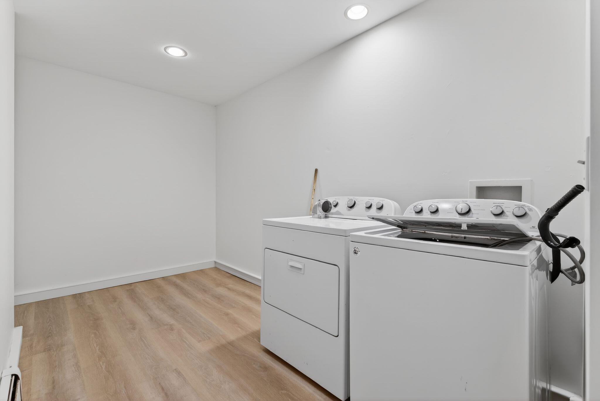 9 Hoffman's Way Georgetown ME 04548