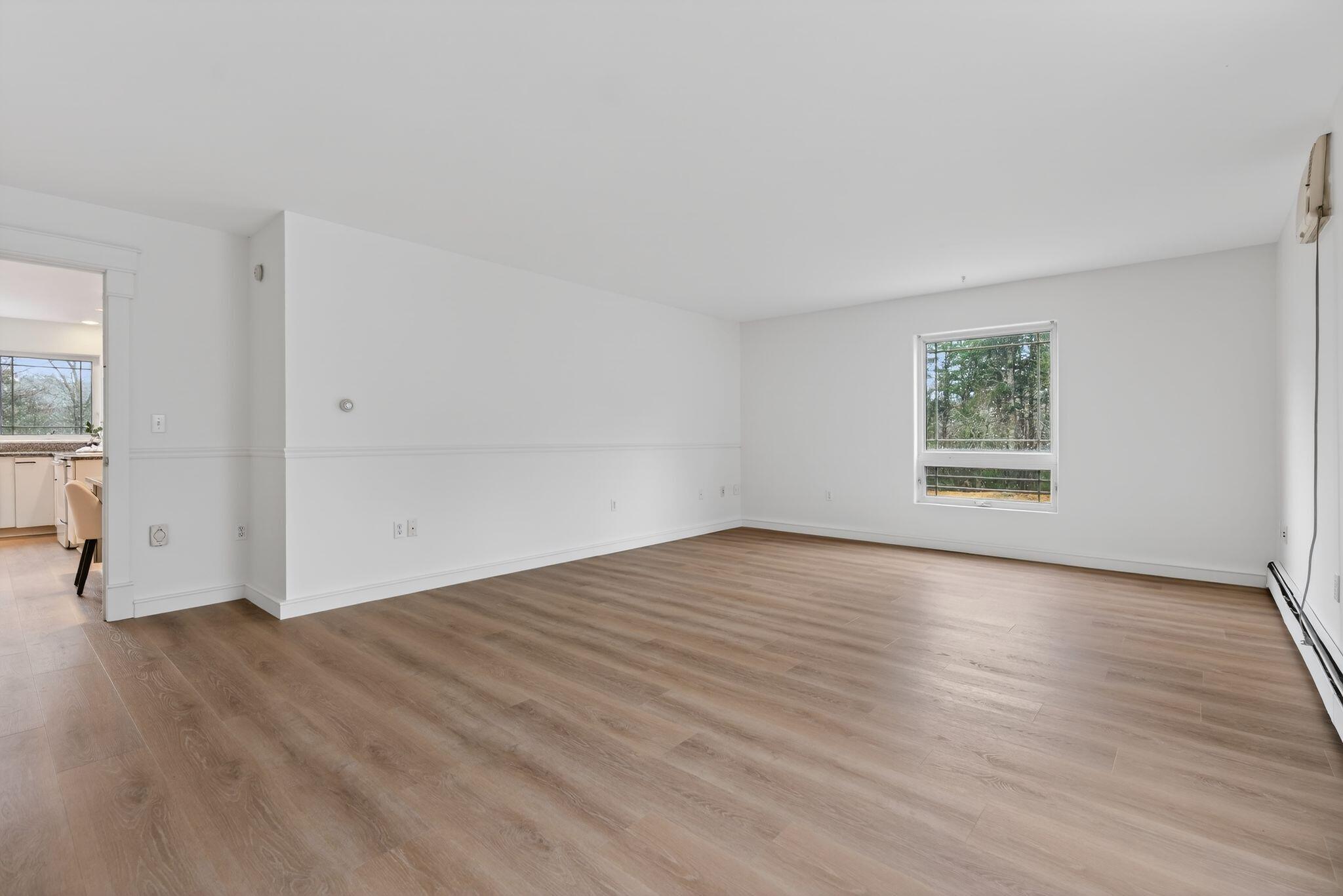 9 Hoffman's Way Georgetown ME 04548