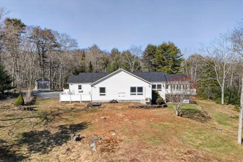 9 Hoffman's Way Georgetown ME 04548