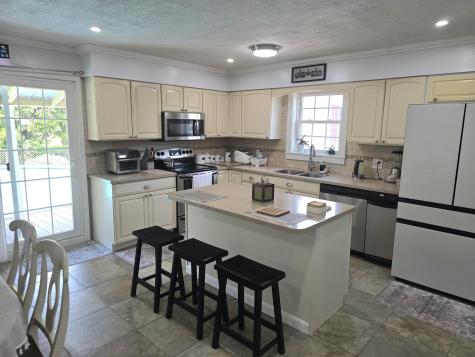 7 Lorraine Avenue Lewiston ME 04240