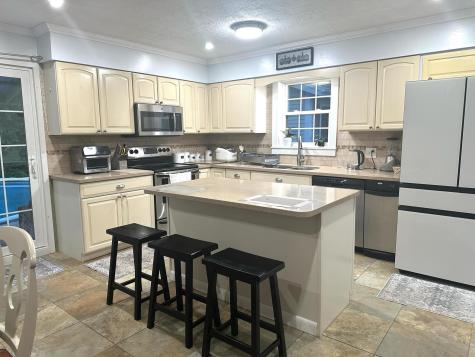 7 Lorraine Avenue Lewiston ME 04240