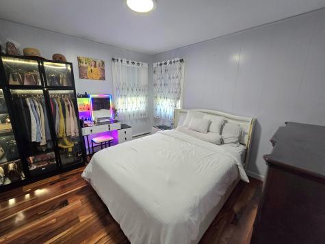 7 Lorraine Avenue Lewiston ME 04240