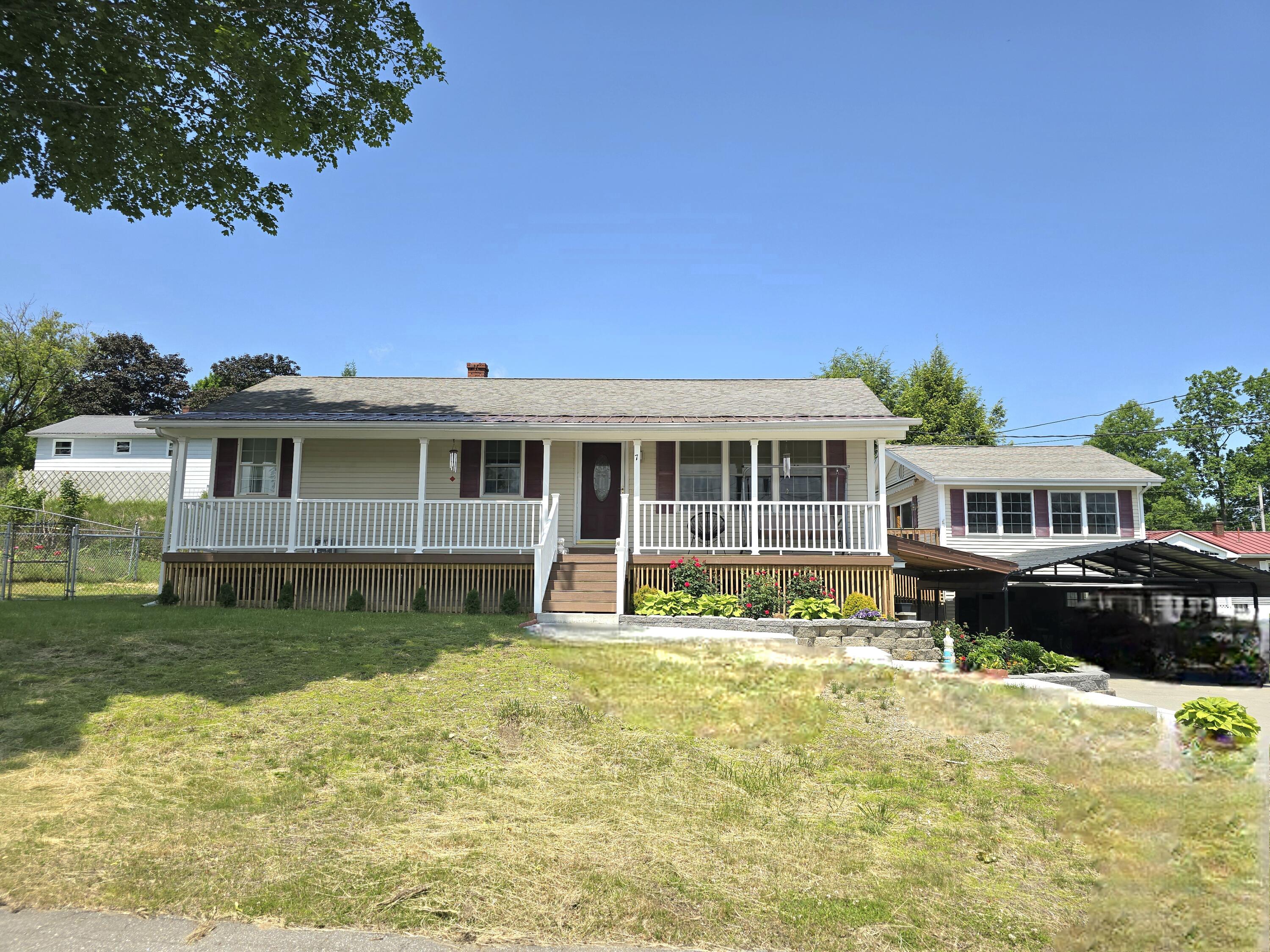 7 Lorraine Avenue Lewiston ME 04240