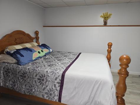 7 Lorraine Avenue Lewiston ME 04240