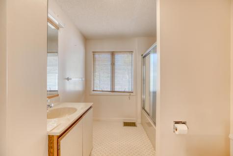 138 Terrace Road Auburn ME 04210