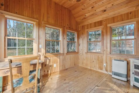 364 Main Street Bowdoinham ME 04008