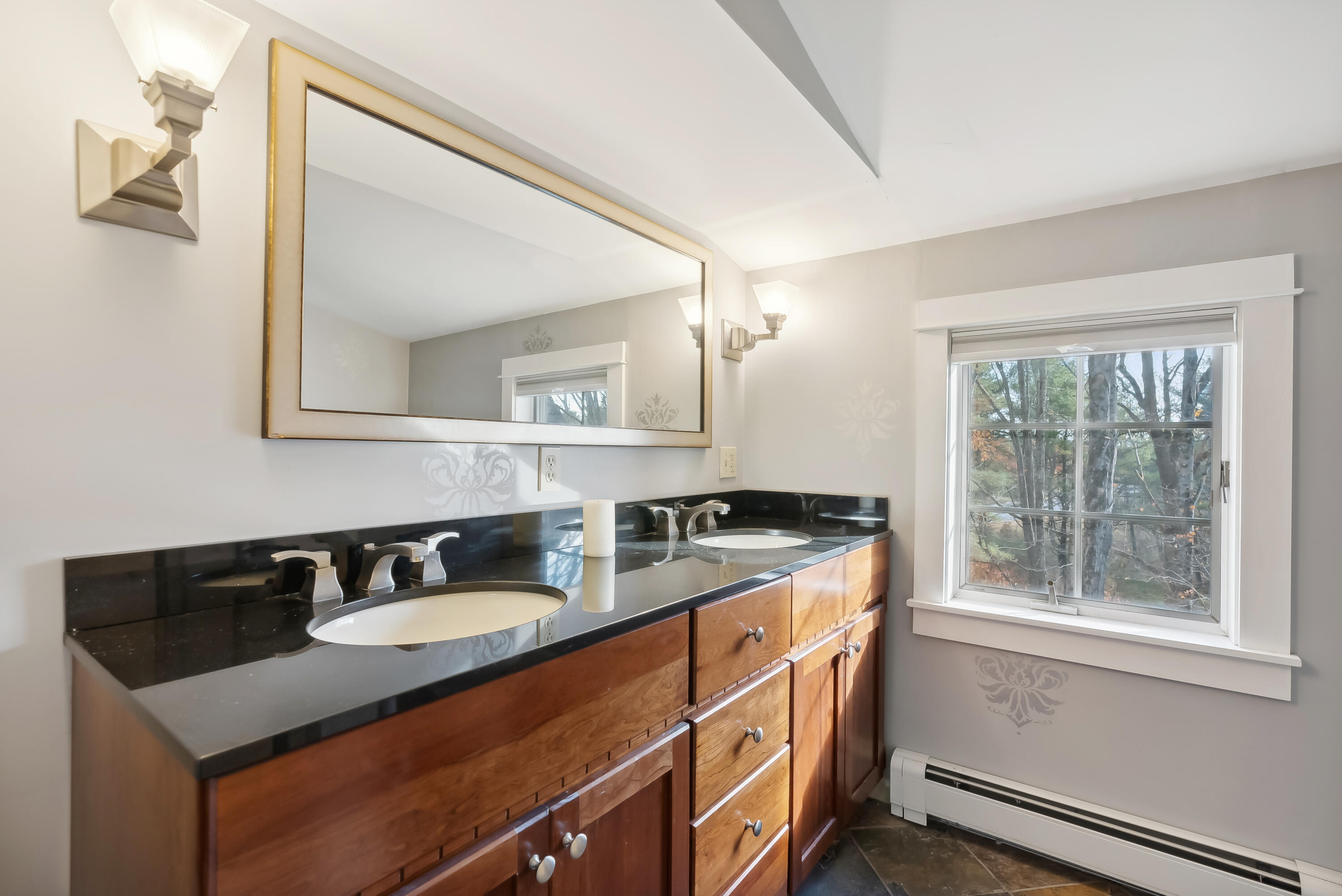 364 Main Street Bowdoinham ME 04008