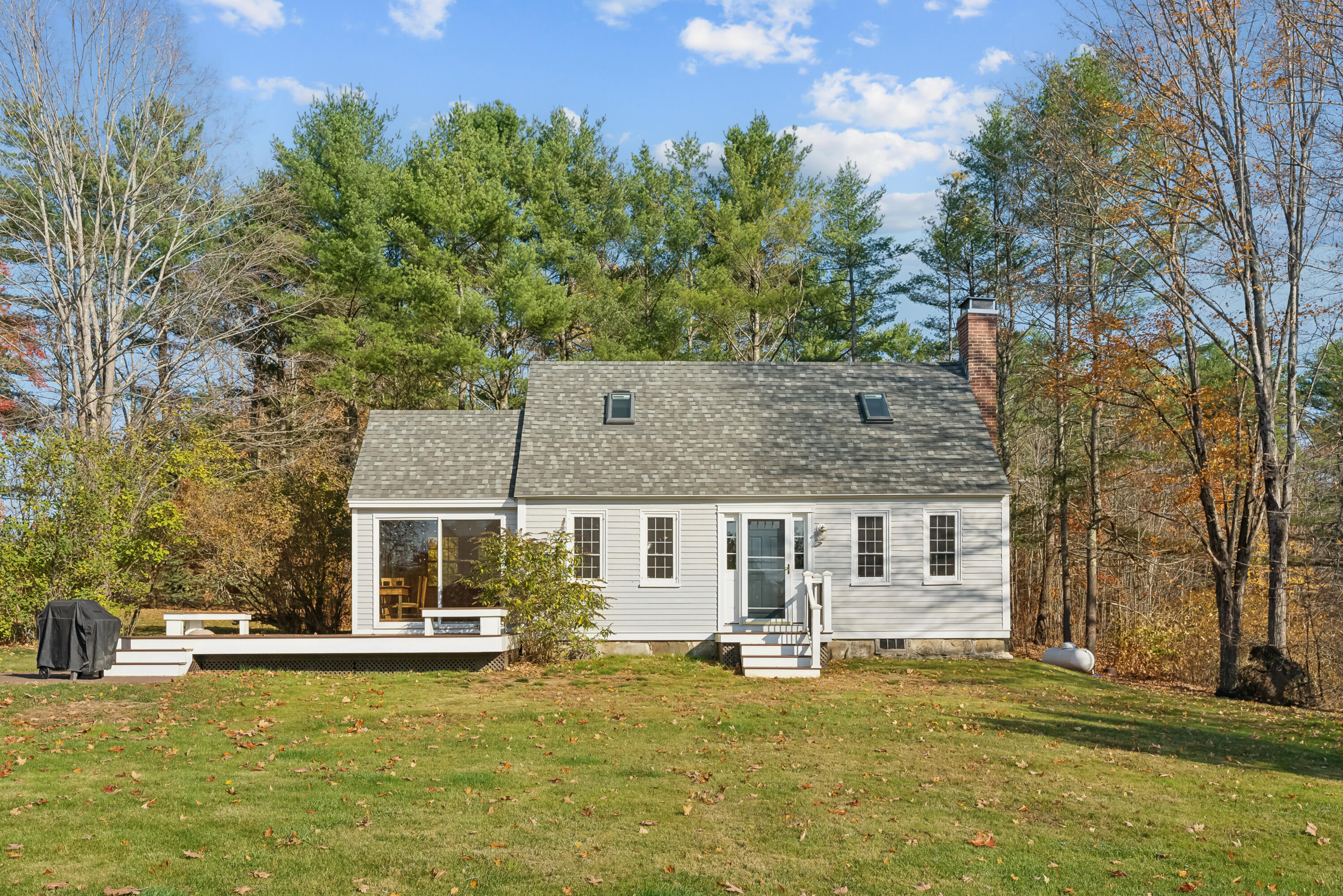 364 Main Street Bowdoinham ME 04008