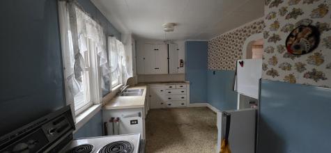 78 High Street Paris ME 04281