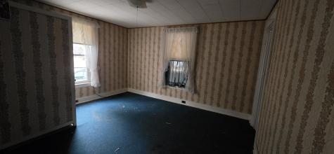 78 High Street Paris ME 04281