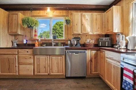 817 Riverside Drive Augusta ME 04330