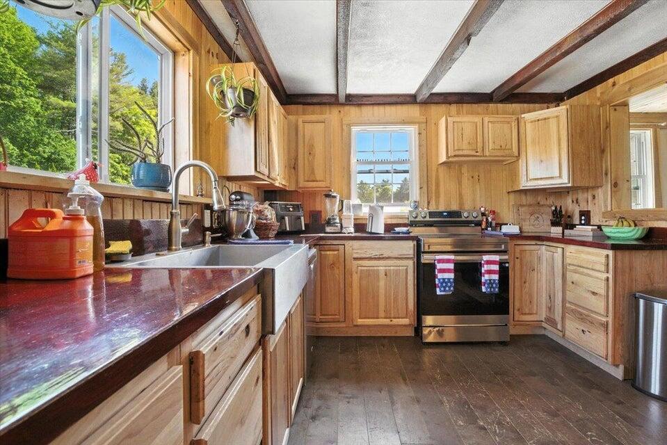 817 Riverside Drive Augusta ME 04330