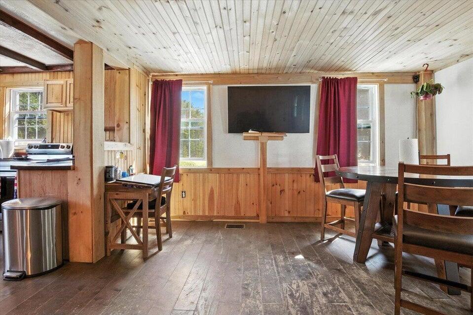 817 Riverside Drive Augusta ME 04330