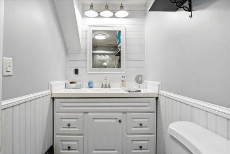 817 Riverside Drive Augusta ME 04330