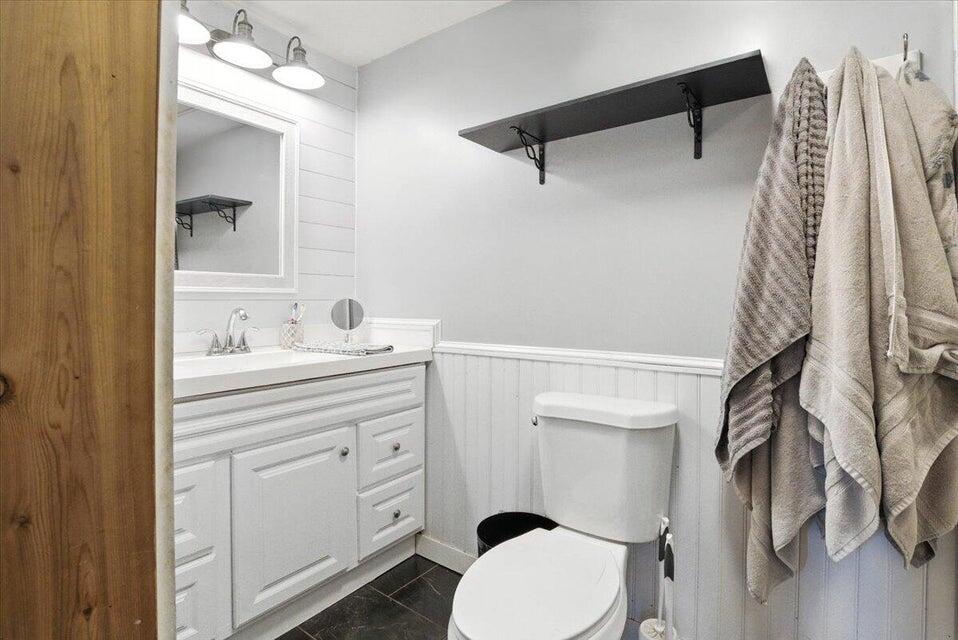 817 Riverside Drive Augusta ME 04330