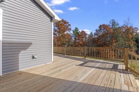 32 Shelby Lane Sabattus ME 04280