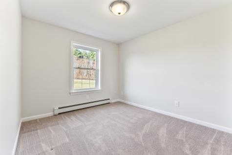 32 Shelby Lane Sabattus ME 04280