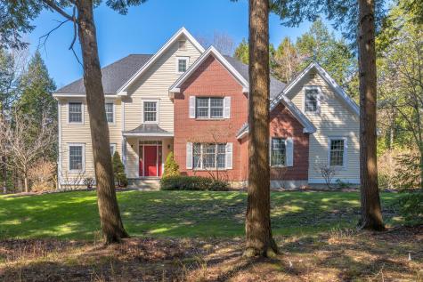 2 Thurston Lane Falmouth ME 04105