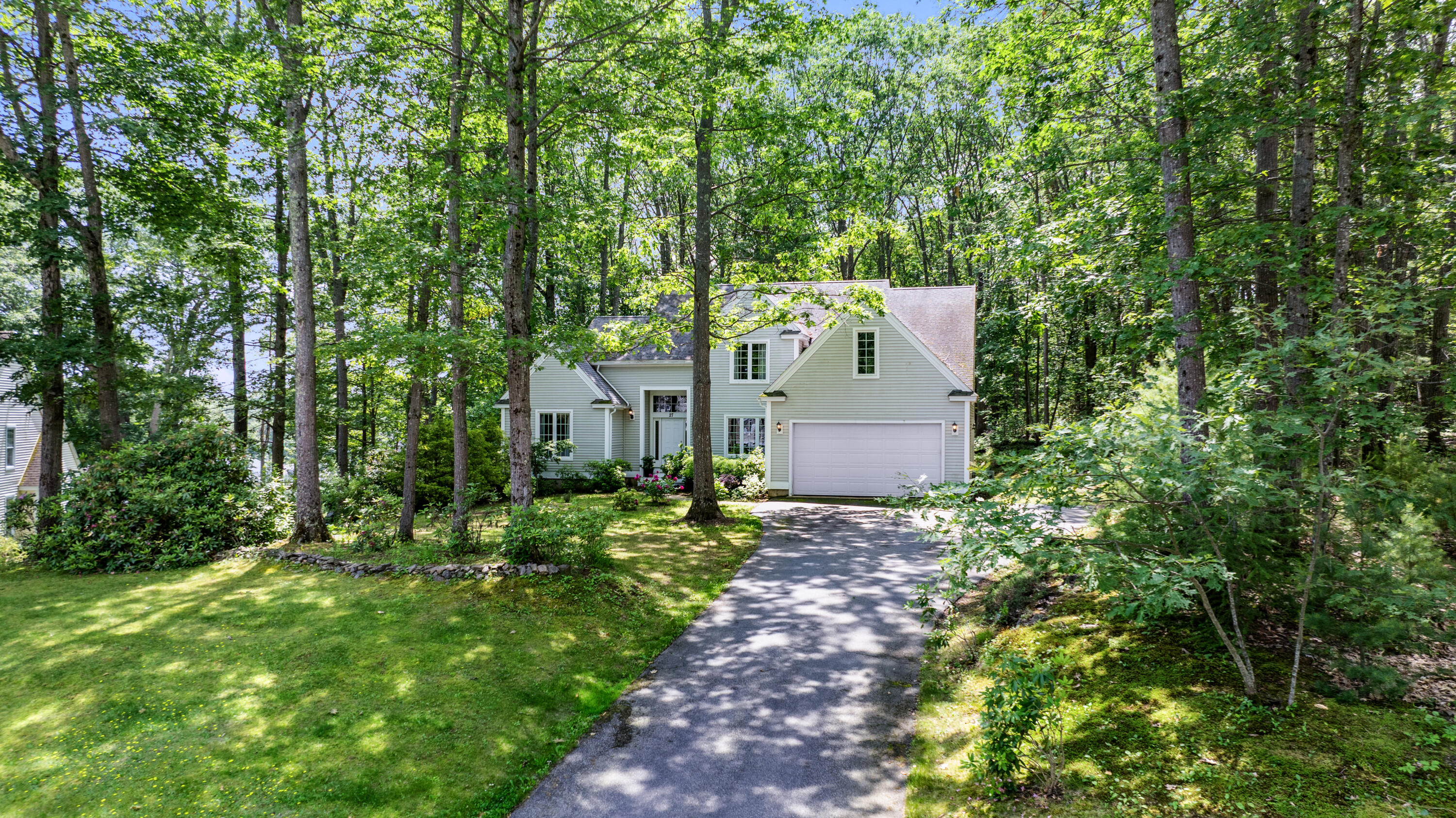27 Debra Lane Kittery ME 03904