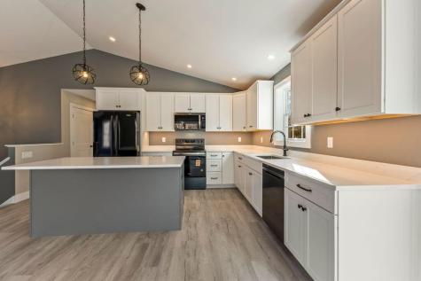 247 Songo School Road Naples ME 04055