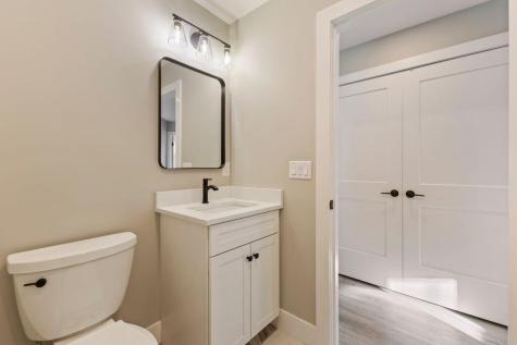 247 Songo School Road Naples ME 04055