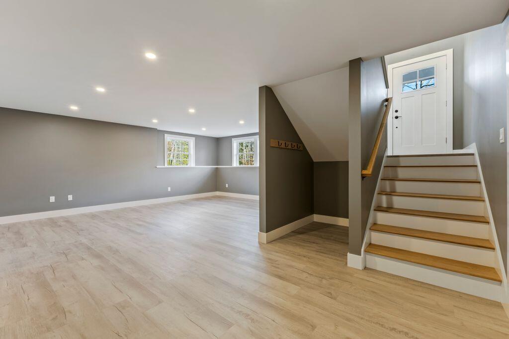 247 Songo School Road Naples ME 04055